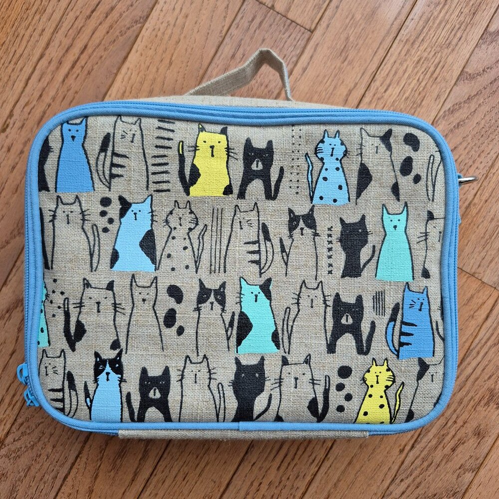 SoYoung Curious Cats Lunch Box Linen/Cotton exterior fabric
